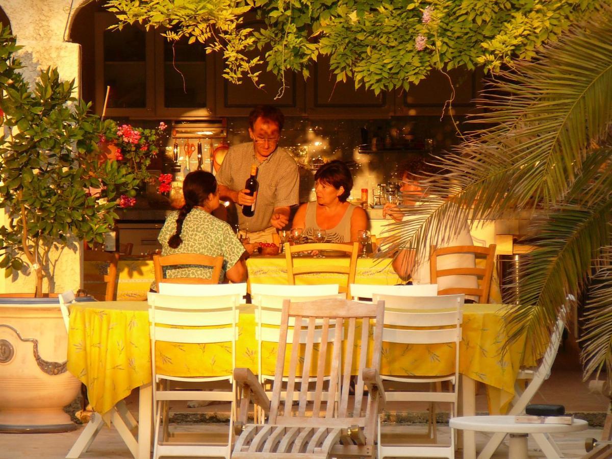 Santolines En Provence Bed & Breakfast Piolenc Exterior foto