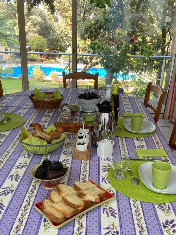 Santolines En Provence Bed & Breakfast Piolenc Exterior foto